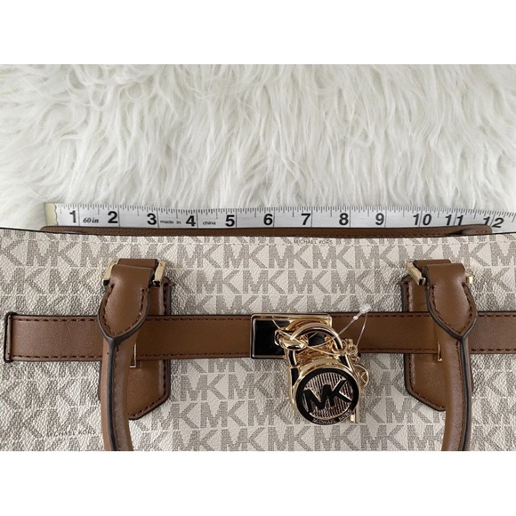 MICHAEL KORS Hamilton Medium Vanilla Monogram Signature Crossbody NS Tote $558 - Picture 12 of 13